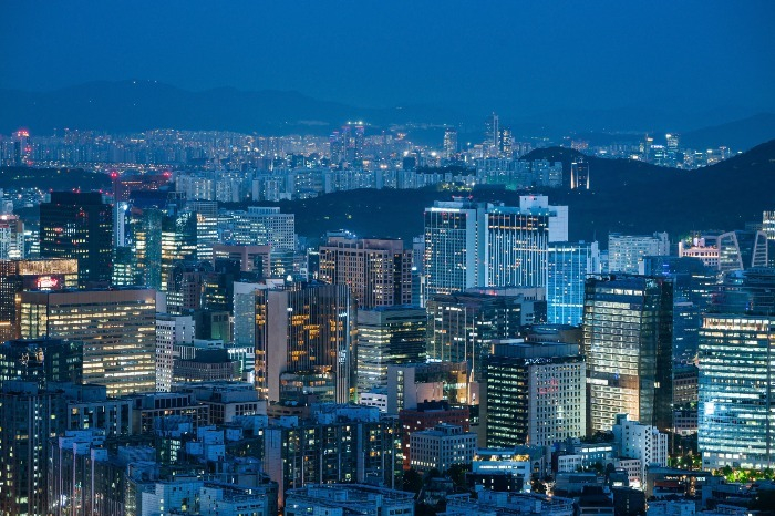 A night view of Seoul's central business district (Courtesy of Getty Images)